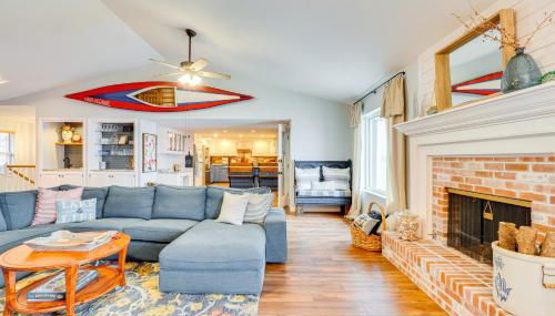 Lakefront Home with Private Dock in Grove - Foto 5