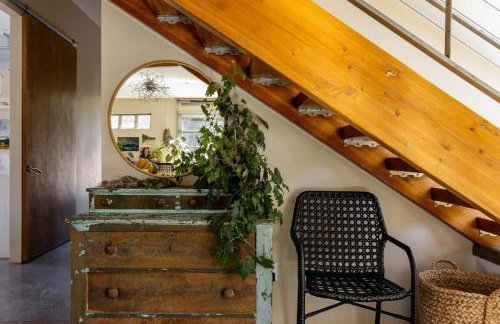 Mid Century Modern Family Home On 25 Acres! - Foto 22