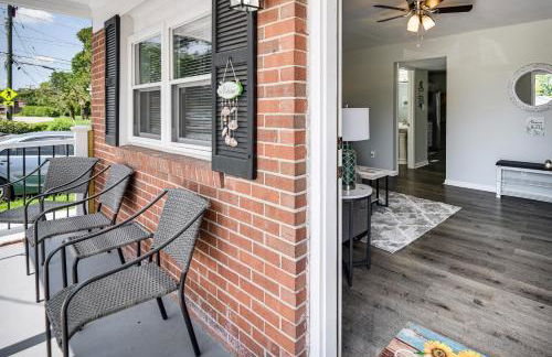 1 Mi to Beach Home with Patio and Grill in Hampton! - Foto 23