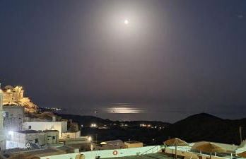 Thira's Dolphin - Foto 4