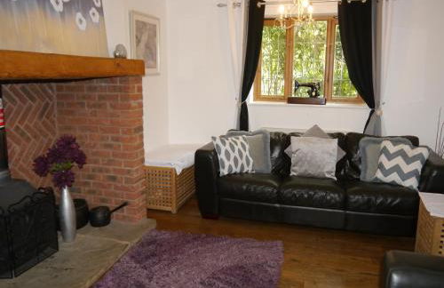 Measure Cottage - Sleeps up to 5 - Henley in Arden - HOT TUB - Foto 27