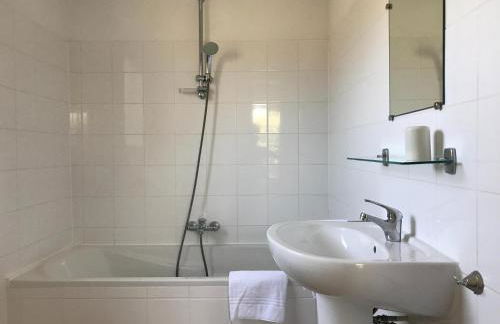 Amazing Holiday Home in Les Forges With Terrace - Foto 63