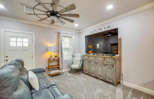 Fully Updated and Convenient! Baytown Home Near Dtwn - Foto 2