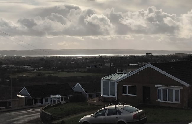 Unique 2-bed Cabin in Llanelli - Foto 24