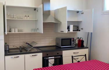 Appart Aux deux Colombes avec Balcon et Garage - Foto 9