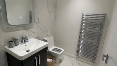 Lovely 1-bedroom flat with Patio - Foto 4, towels