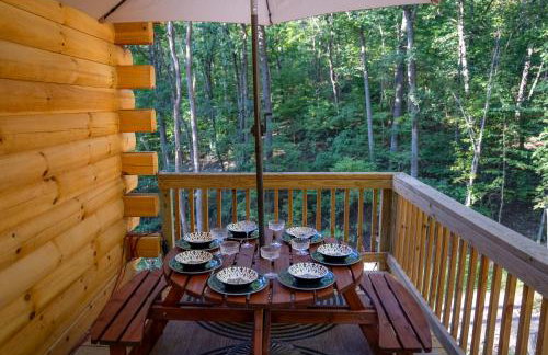 The Wilderness Cabin - Shenandoah Getaway - HotTub, Arcade, RiverAccess - Foto 12