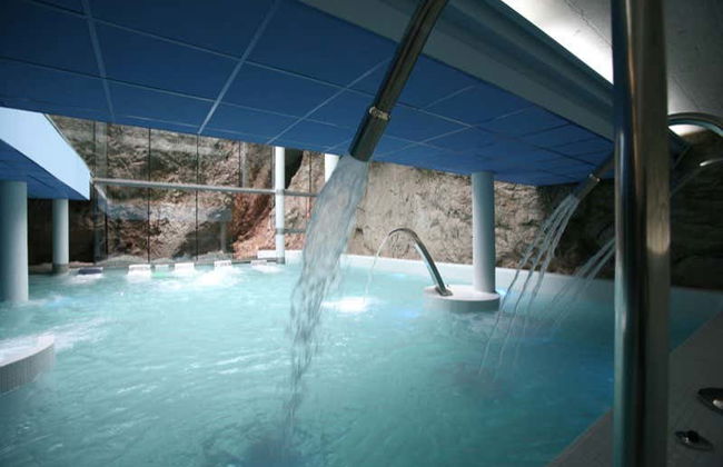 Ingresso do balneário La Hermida - Foto 7