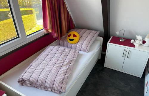 Nurdachhaus mit Blick ins Grüne- ruhige Lage nahe Yachthafen Fedderwardersiel - Foto 15