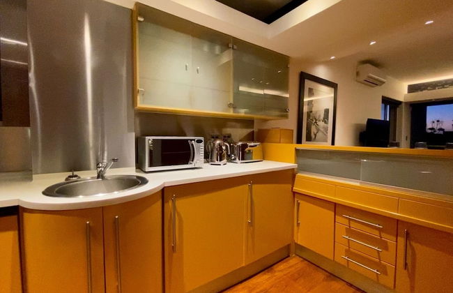 Clifton YOLO Spaces – Clifton Beachfront Executive - Photo 15