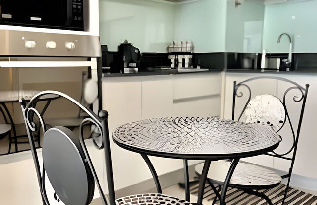 Edificio Céntrico y a pasos del Metro - Foto 4