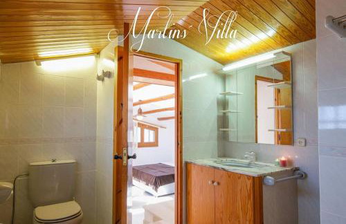Martin 's Villa. House on the beach with pool - Foto 8