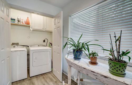 Kingwood Cottage - 10 mins from IAH - Lake Front - Foto 11