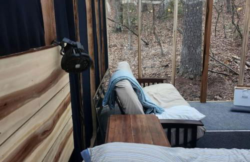 Secluded Forest Cabin with Clear Roof for Stargazing near Watts Bar Lake – Grandview, TN - Foto 22