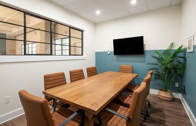 Sosuite 1BR Corner Loft w Park View Gym Lounge - Foto 22