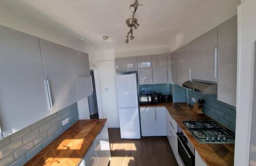 Lovely 2 bedroom flat in North West London - Photo 10