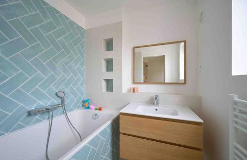 Marais - Parents Suite & Kids Room with Park View - Foto 11