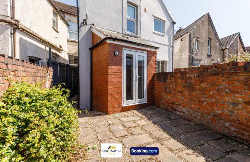 Comfy 3bed House By StirkMartin Stays Short Lets & Serviced Accommodation Cardiff With Free Parking & 8mins to City Centre - Foto 27