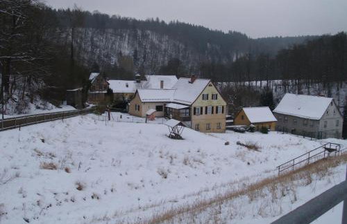 Schlossblick keine Montagewohnung - Photo 2