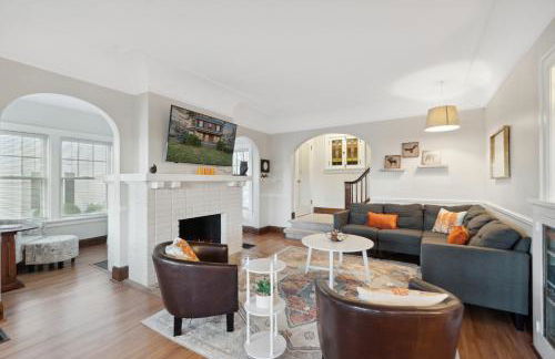 Exclusive Ottawa Hills Private Home, Garage, WD, Gourmet Equipped kitchen, Netflix - Foto 4