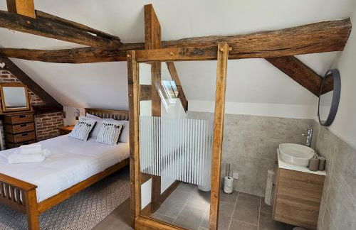 Beautiful Views Historic 16th Cent Barn Conversion - Pass the Keys - Foto 20