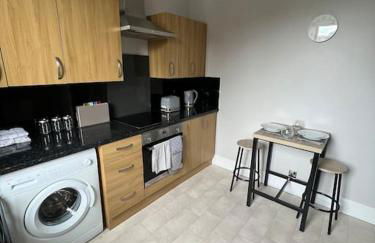 Homely 3 bed town centre flat - Foto 9
