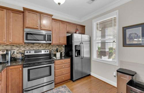 Charming & Cozy & Spacious, Historic Columbia, Prime Location, Mins to USC, TVs, Parking, Fireplace, WiFi - Foto 10