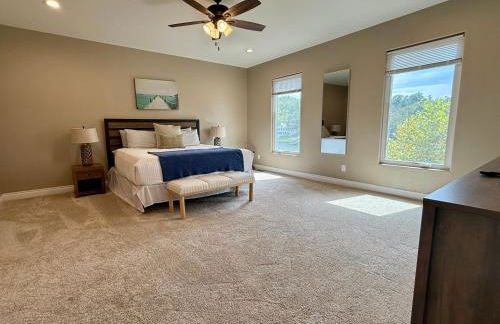 Luxury Home on Cove with Boat Slips, Waterslides, and Jump Deck - Foto 34