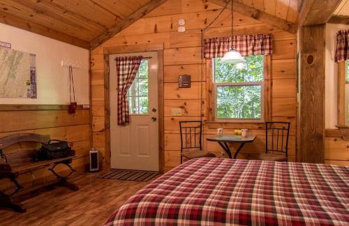 Treehouse Cabin in Riverton, WV - Foto 9