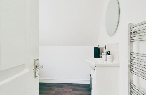 Cosy 2BR House on Quiet Street - Foto 28