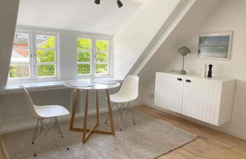 Ferienwohnung im Friesenhaus mit Meerblick - Photo 4