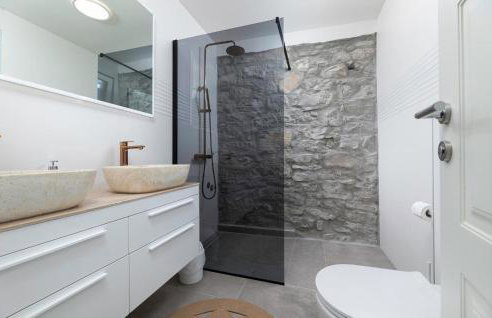 Awesome Home In Lakmartin - Photo 22