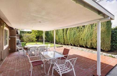 5 Mi to Anaheim Convention Center Retreat with Yard - Foto 1