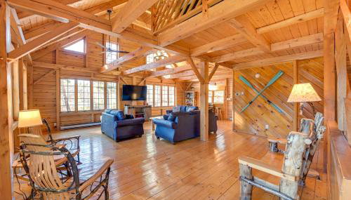 Athol Cabin w/ Deck & Fire Pit, 10 Mi to Lake - Foto 4