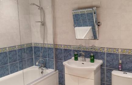 Central Home with Parking near Waterloo & St Thomas & Big Ben & Parliament - Foto 19