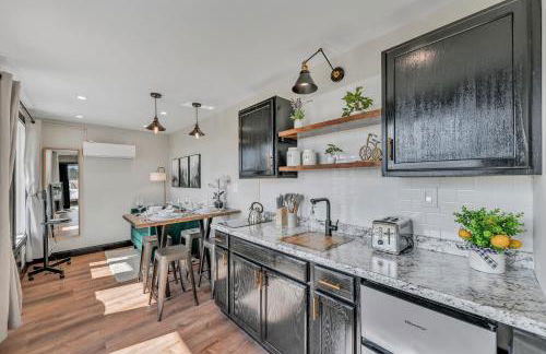 ‘Scenic Escapes’ Romantic Pine Grove Getaway! - Foto 38