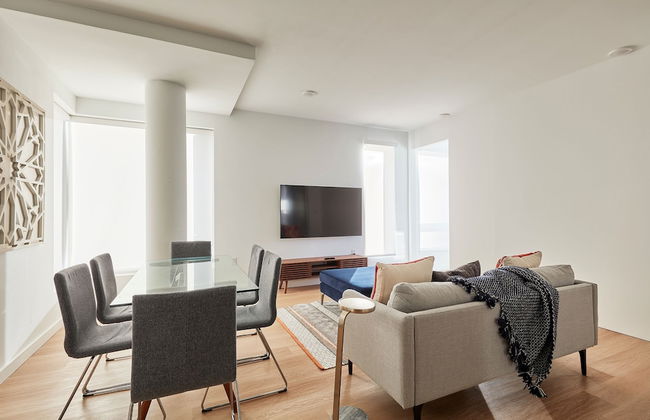 NEW Fab 4 BR - Outdoor Deck - gym - Mins to NYC - Foto 4