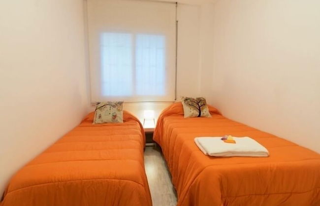 Amity Be my Guest Castelldefels - Photo 3