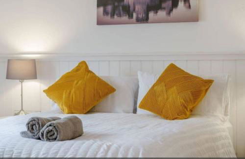 Tenby Heights, 5 en-suites, Parking & Garden - Photo 23