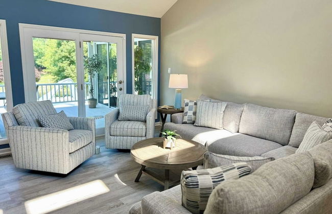 Sip, Sip Away by Avantstay Pool + Hot Tub - Foto 4