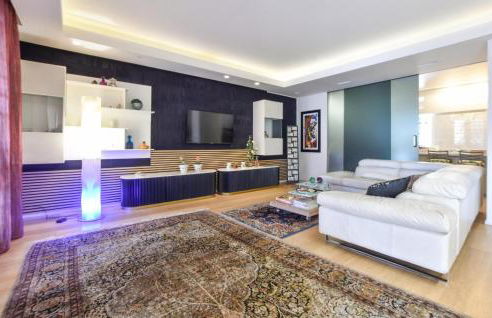 Beautiful Home In San Giovanni La Punta - Foto 17