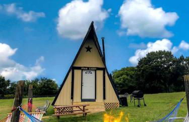 Rustic Farm Cabin with Fire Pit, WiFi & Breakfast Near Nashville - Foto 1