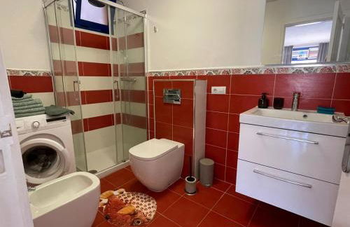 Apartment with views of sea and mountains - Photo 38