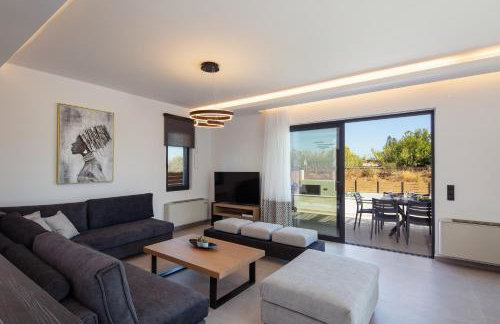 Sunnyside Villas, Just Steps to the Beach & Restaurants, By ThinkVilla - Photo 71