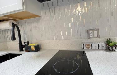 AMIRI Hollywood 5 mins from Hard Rock Stadium & The Guitar - Foto 40