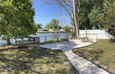 Private Tropical Waterfront Sanctuary w pool, hot tub & an island! Pet Friendly - Foto 37