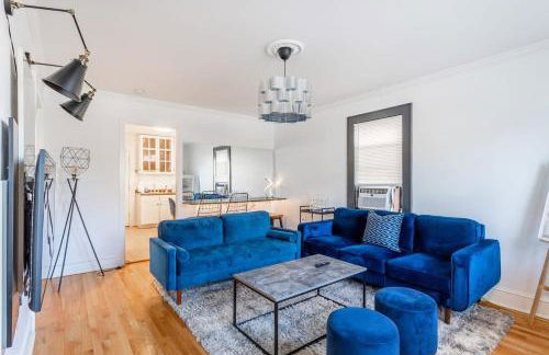 The B&W Haven 5BR Home with yard theater - Foto 13