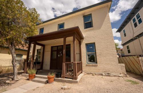 Bloom and Relax Historic 1BR in Downtown - Foto 13