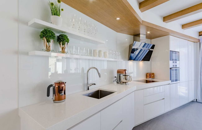 Villa Stone Pearl - Two Bedroom Holiday House With Pool - Foto 17