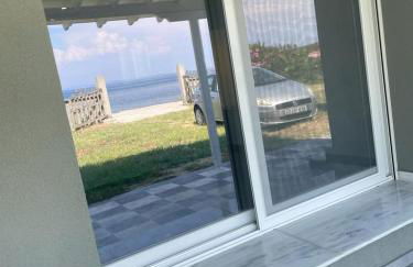 Seafront Apartment - Photo 38